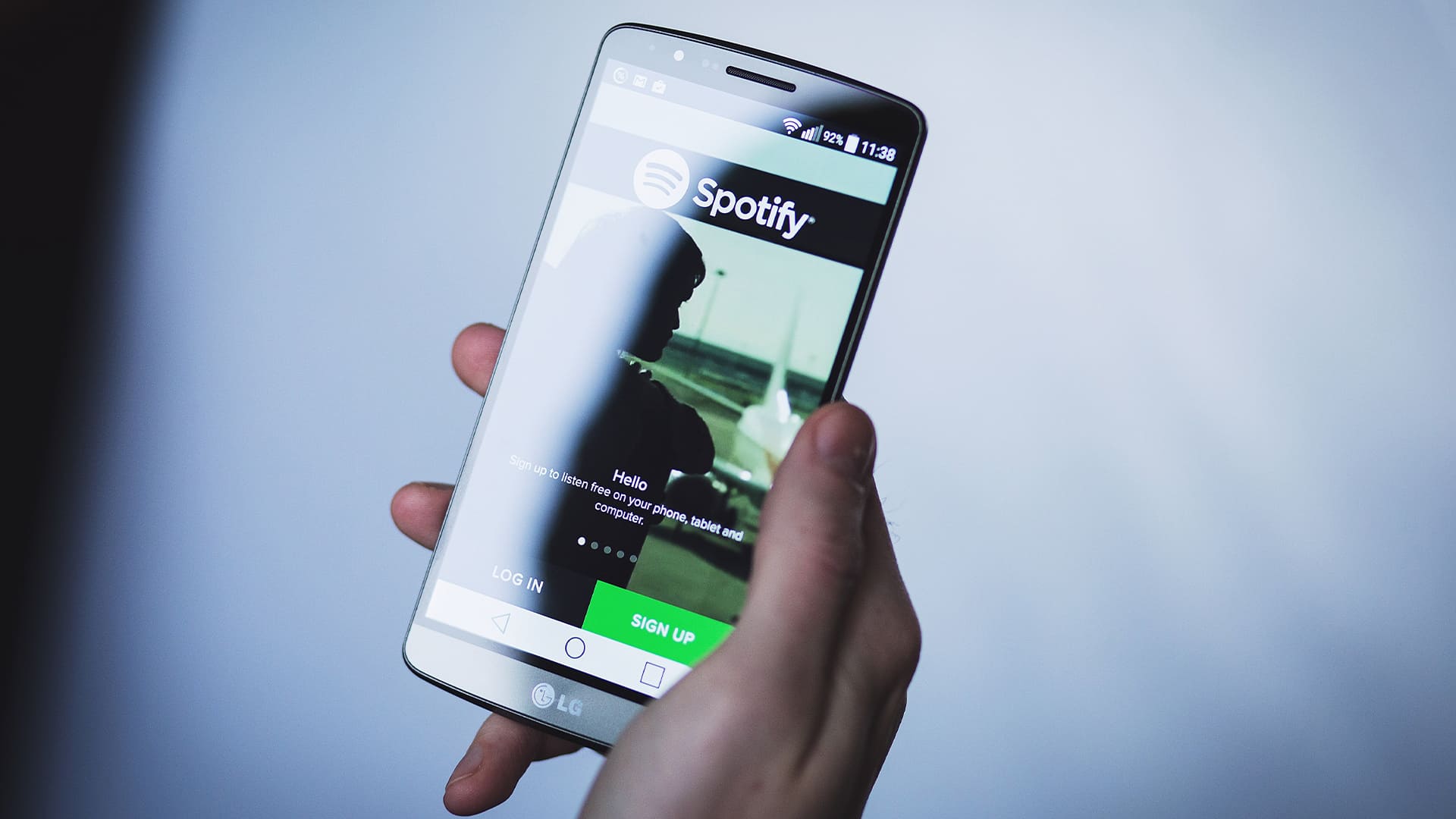 Spotify compie 20 anni e lancia la macchina del tempo: svelata la prima canzone mai ascoltata dagli utenti